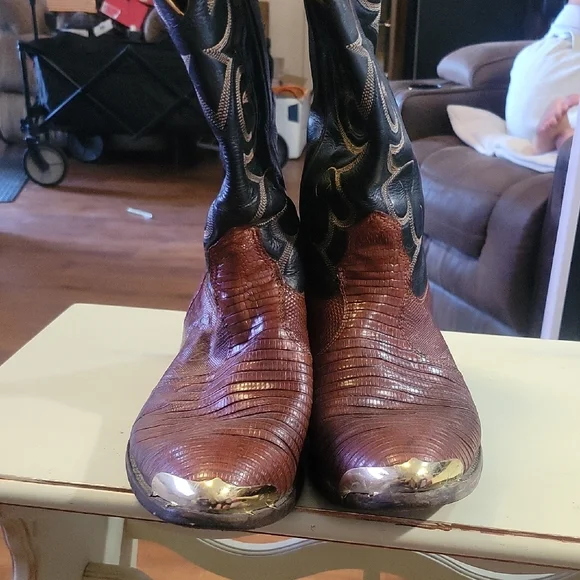 Nocona Men's Brown and Black Cowboy Boots - Picture 2 of 6